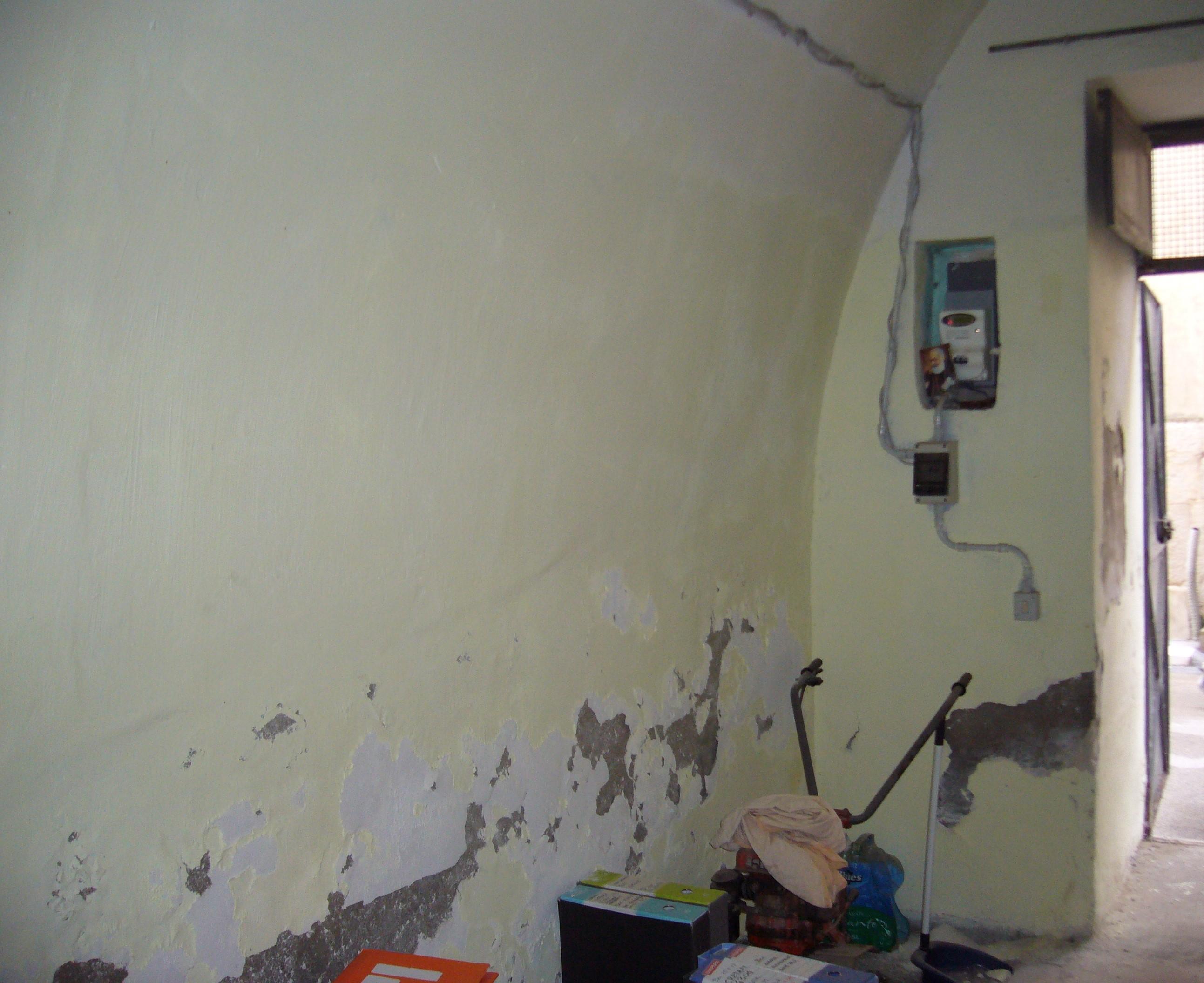 immobile appartamento all'asta in VIA LUDOVICO ARIOSTO N 4 - 76012 Canosa di Puglia (BT) - 2