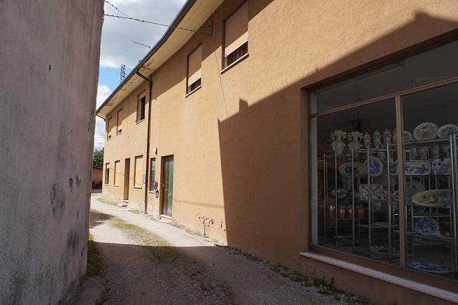 immobile appartamento all'asta in Via Molini 57-59 - 36055 Nove (VI) - 2