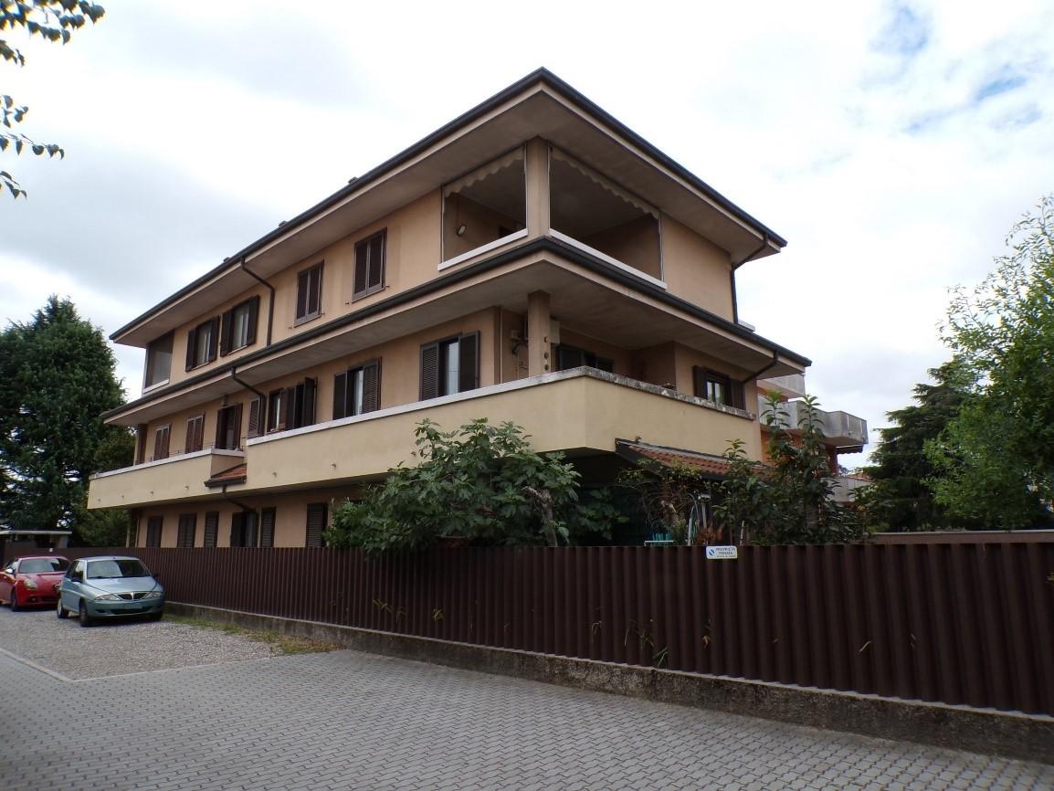 immobile appartamento all'asta in Via cesare Battisti n 46 - 20017 Rho (MI) - 2