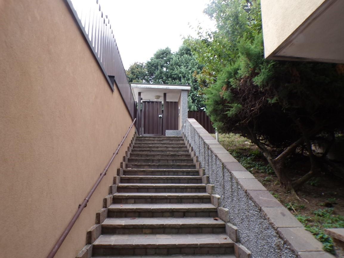 immobile appartamento all'asta in Via cesare Battisti n 46 - 20017 Rho (MI) - 3
