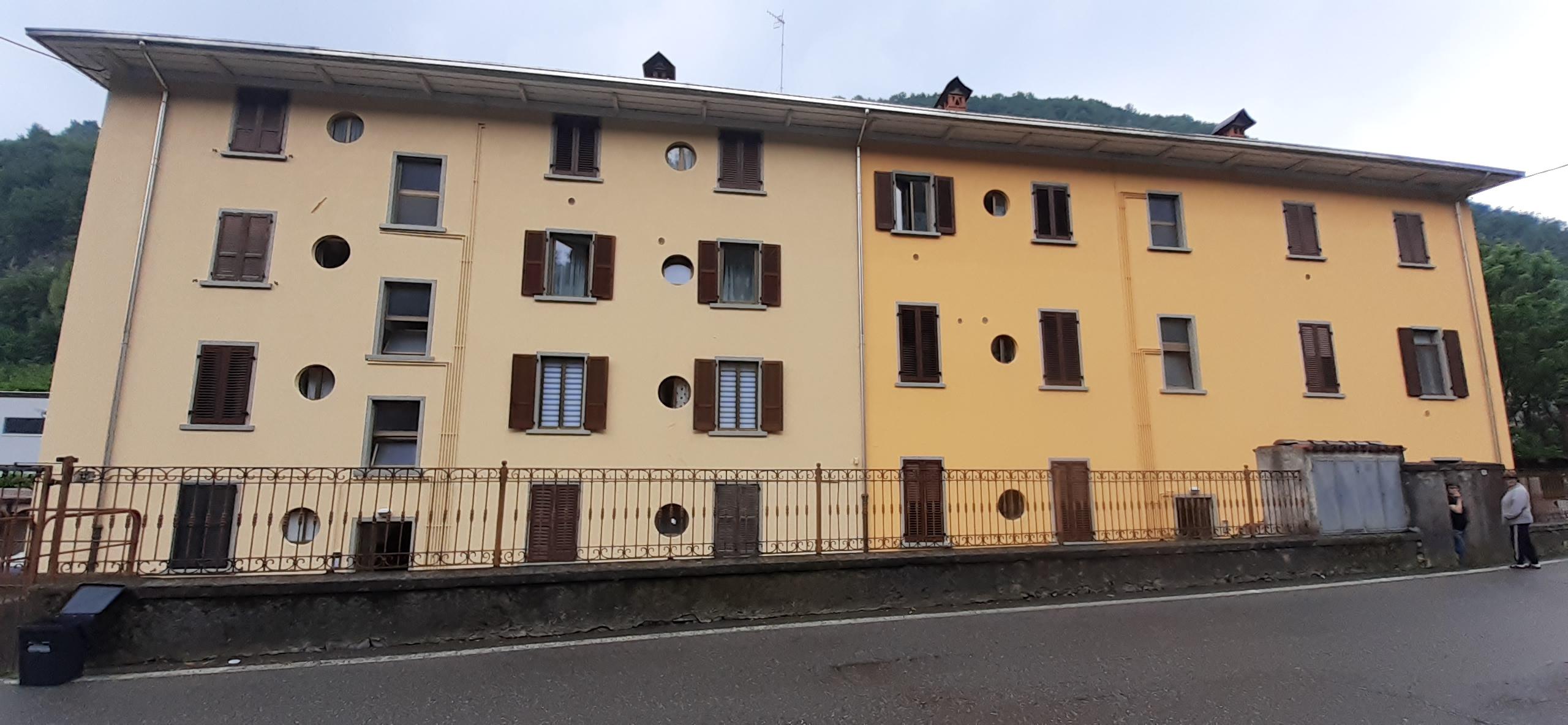 immobile appartamento all'asta in Via Cinque Martiri, 17, 24029 Vertova BG, Italia Vertova, Bergamo - 2
