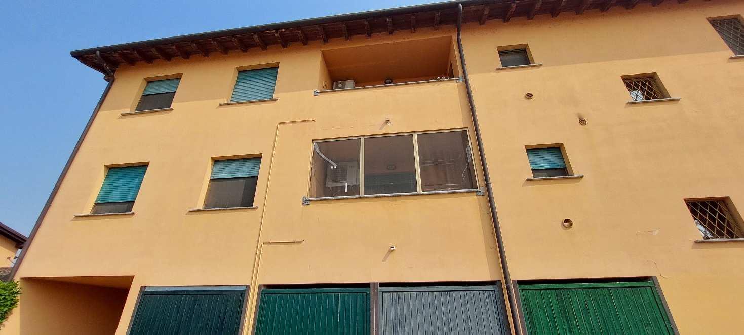 immobile appartamento all'asta in Via Aguzzi - Fraz Vigonzone 98 - 27010 Torrevecchia Pia (PV) - 1