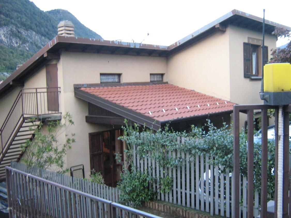 immobile appartamento all'asta in Via Triste 15 - 22030 Castelmarte (CO) - 1