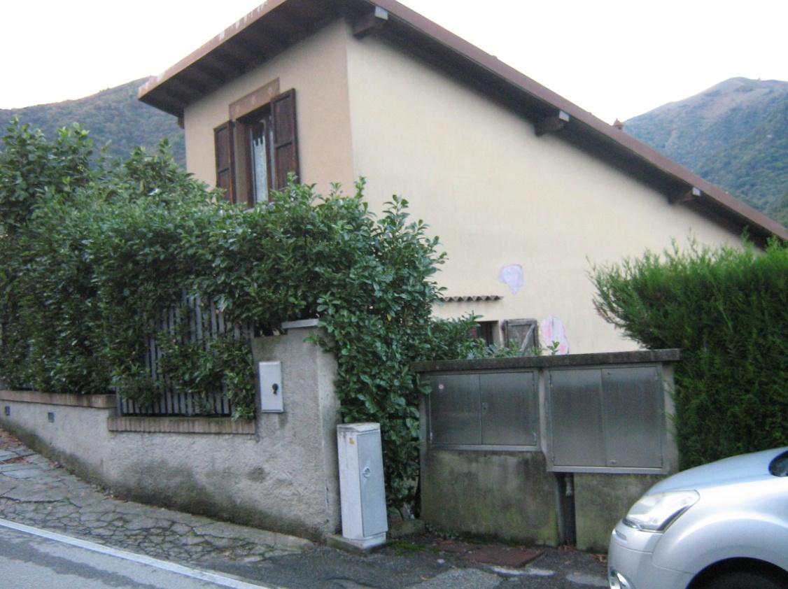 immobile appartamento all'asta in Via Triste 15 - 22030 Castelmarte (CO) - 2