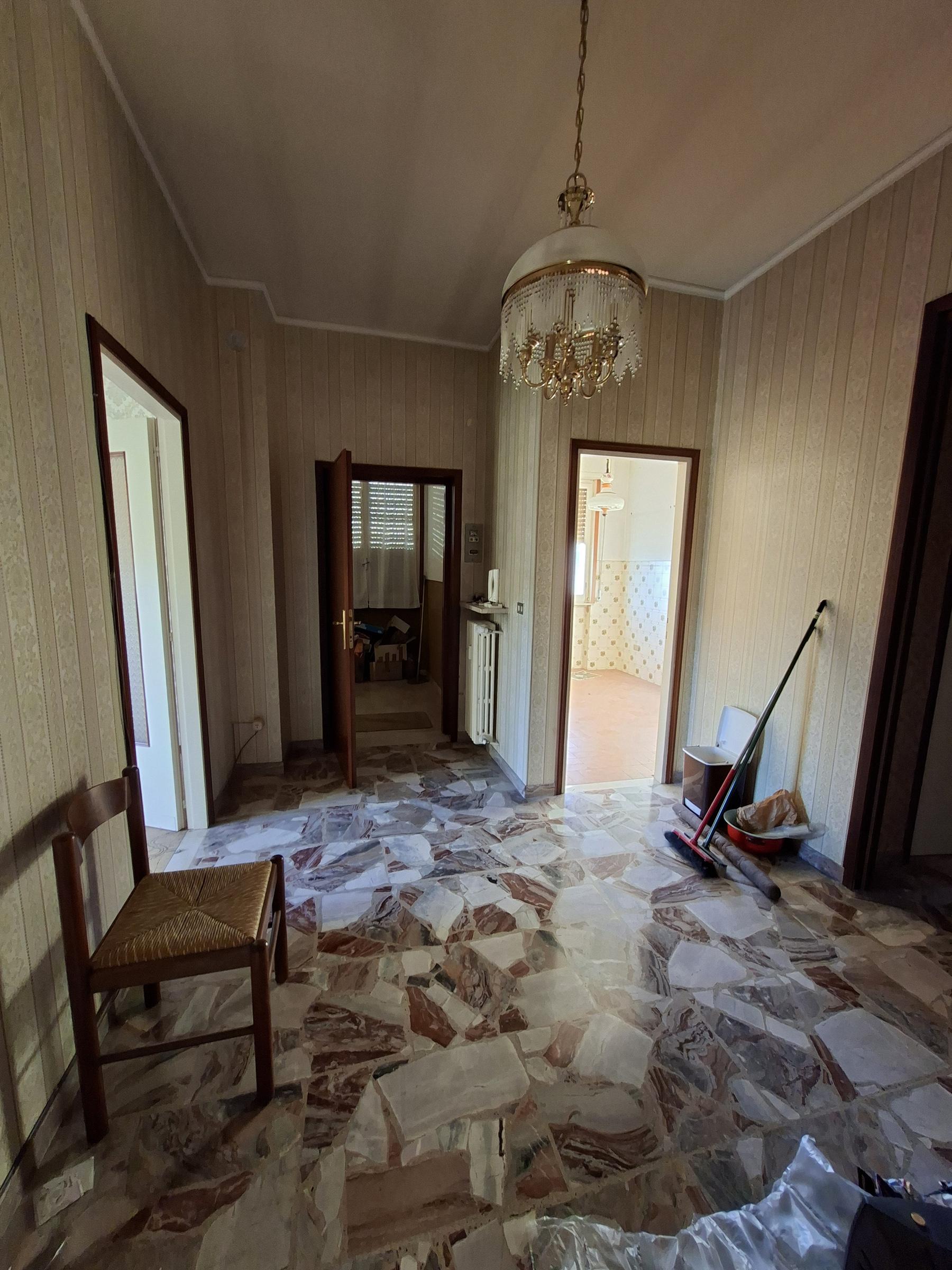 immobile appartamento all'asta in Via Cristoforo Colombo, 17 B, 43039 Salsomaggiore Terme PR, Italia Salsomaggiore Terme, Parma - 2