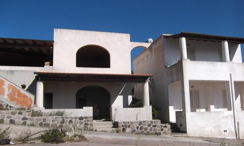 immobile casa singola all'asta in Frazione di Quattropani, localitĂ Aria Morta - 98050 Lipari (ME) - 1