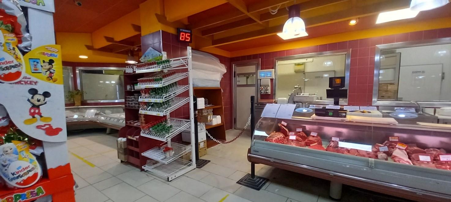 immobile attivita commerciale all'asta in Via I Maggio - 89046 Marina di Gioiosa Ionica (RC) - 5