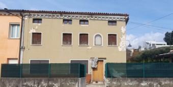 immobile appartamento all'asta in Via XXV Aprile 13 - 36060 Pianezze (VI) - 2