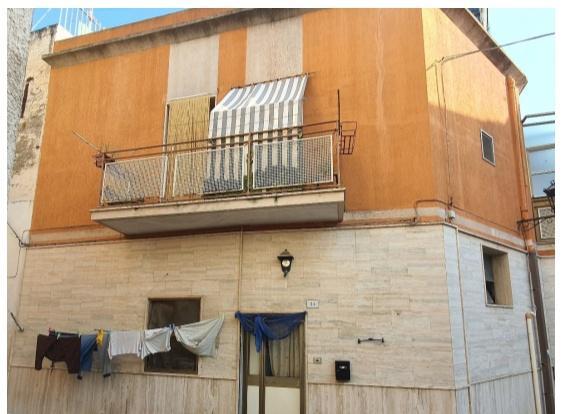 immobile casa singola all'asta in Vico III Portararo, 14, 74016 Massafra TA, Italia Massafra, Taranto - 2
