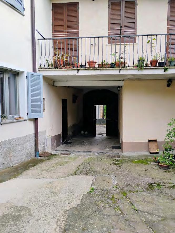immobile appartamento all'asta in Vicolo Piatti, 9, 21059 Viggiù VA, Italia Viggiù, Varese - 2