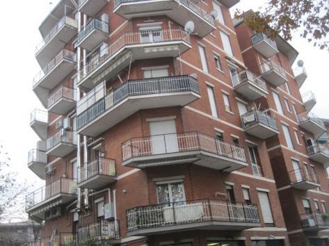immobile appartamento all'asta in Viale Lombardia, 121, 20812 Limbiate MB, Italia Limbiate, Monza e della Brianza - 1