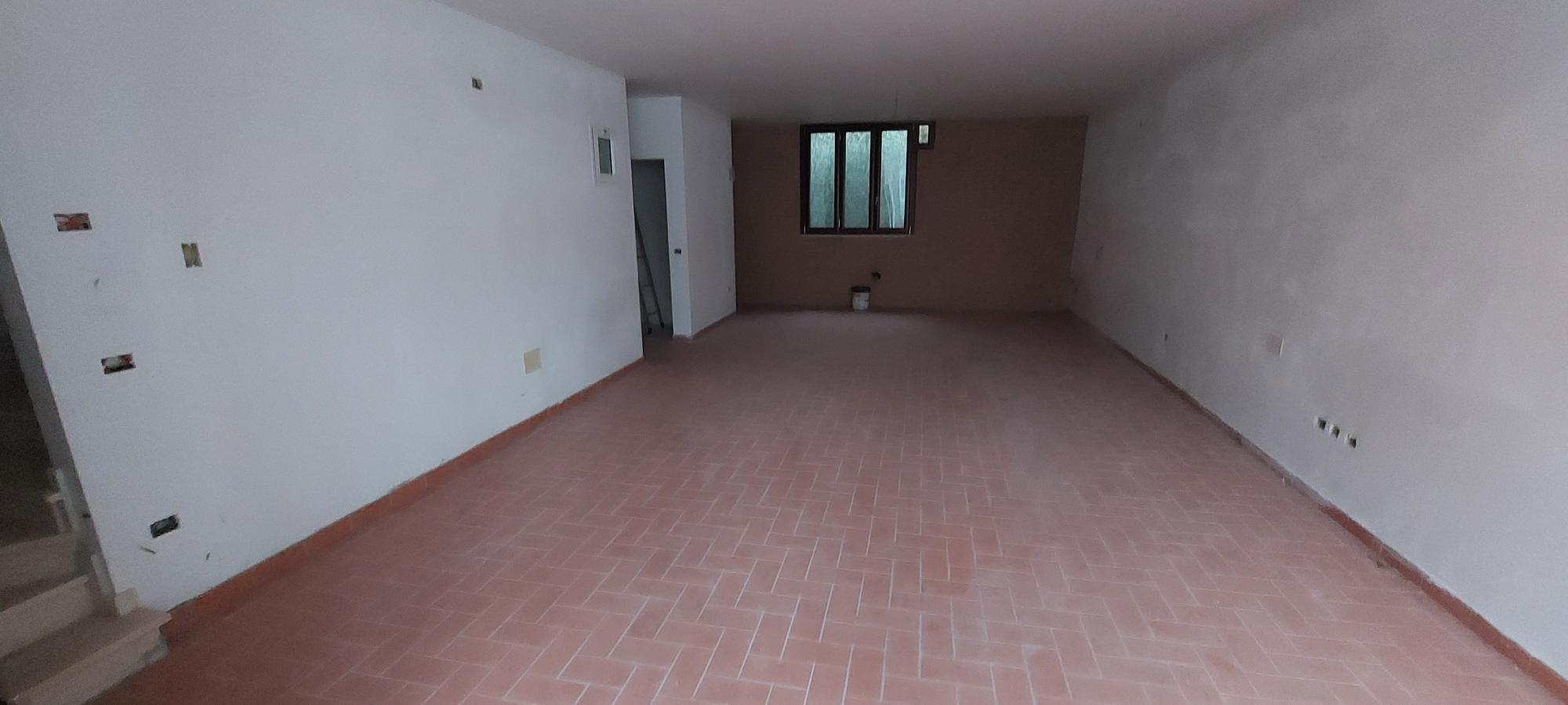 immobile appartamento all'asta in Via Gabriele D'Annunzio, 64015 Nereto TE, Italia Nereto, Teramo - 1