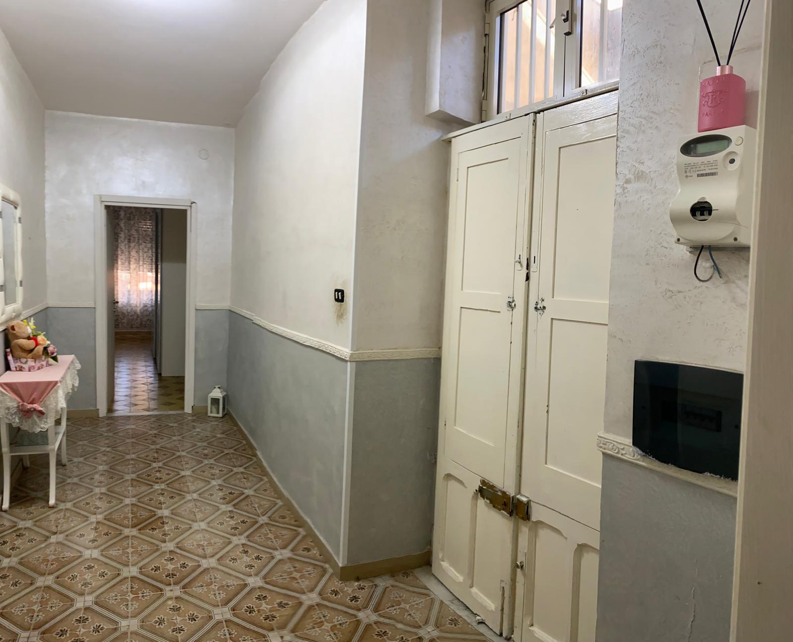immobile appartamento all'asta in Vico Rosselli, 22, 80058 Torre Annunziata NA, Italia Torre Annunziata, Napoli - 4