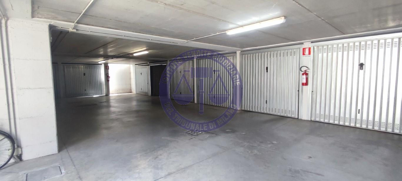 immobile garage all'asta in Via Pirandello, 19, 20831 Seregno MB, Italia Seregno, Monza e della Brianza - 2
