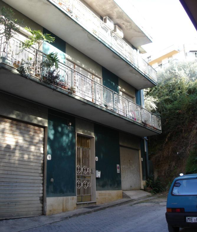 immobile magazzino all'asta in Via Carlo Alberto, 46 - 98063 Gioiosa Marea (ME) - 1