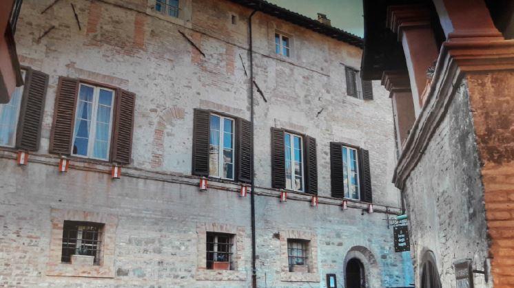 immobile hotel - albergo all'asta in PIAZZA SAN FRANCESCO - 06031 Bevagna (PG) - 1