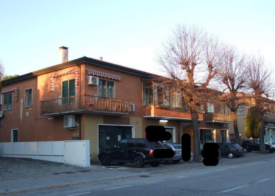 immobile appartamento all'asta in Via Euganea Treponti n 91/B - 35037 Teolo (PD) - 1