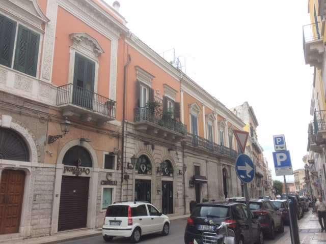 immobile negozio all'asta in Via G Bovio n71/73 - Via U Bassi n54 - 76123 Andria (BT) - 1