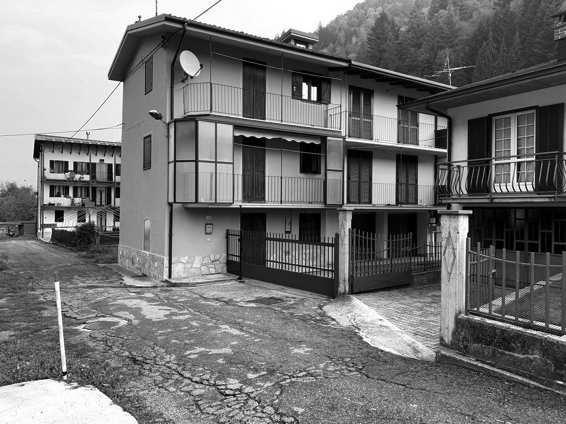 immobile appartamento all'asta in Frazione San Bartolomeo - Borgata Peperè n 184 - 12013 Chiusa di Pesio (CN) - 1