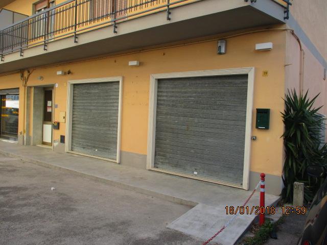 immobile negozio all'asta in via Petruzzi - 65100 Pescara (PE) - 1