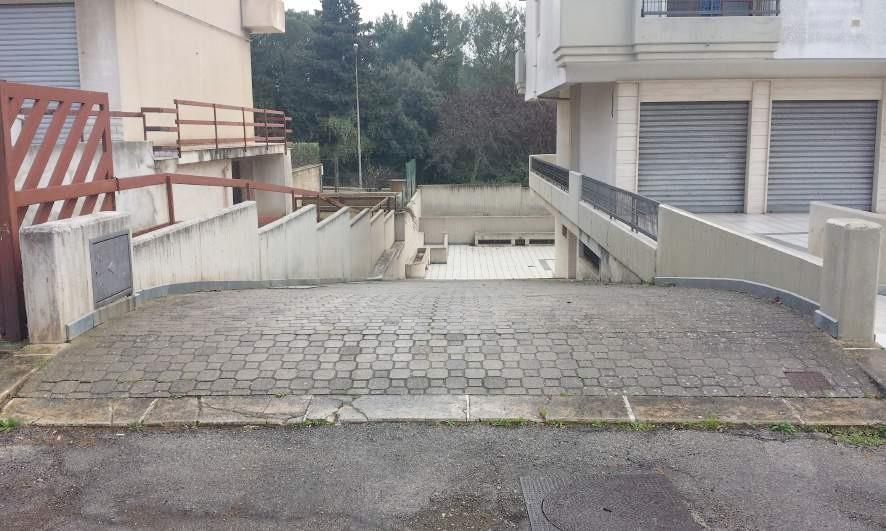 immobile garage all'asta in Via CALABRIA SN - 72013 Ceglie Messapica (BR) - 2