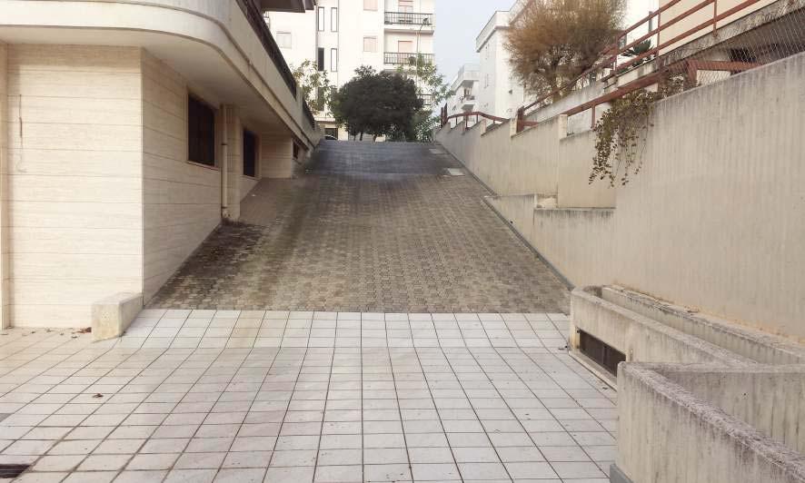 immobile garage all'asta in Via CALABRIA SN - 72013 Ceglie Messapica (BR) - 2