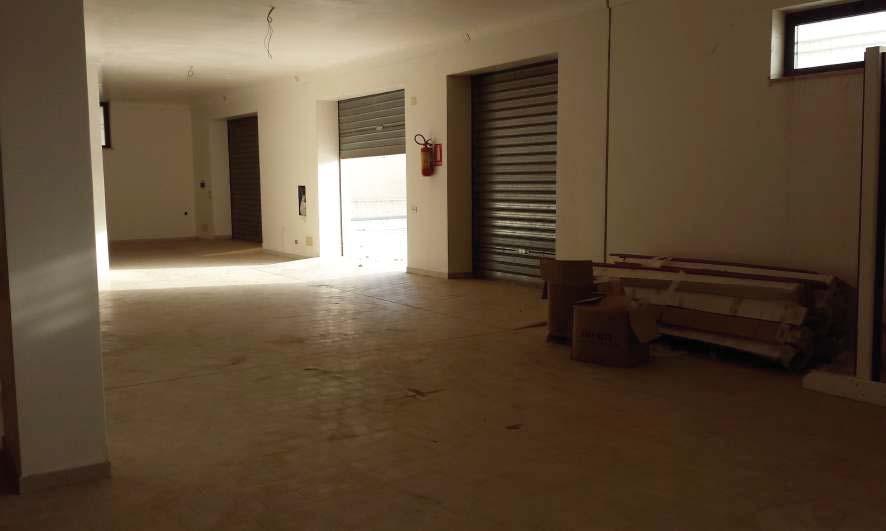 immobile garage all'asta in Via CALABRIA SN - 72013 Ceglie Messapica (BR) - 5