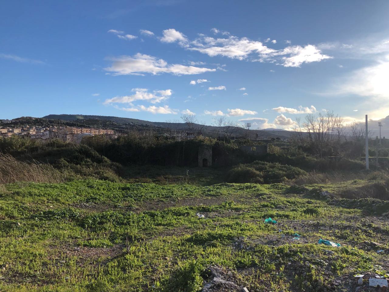 immobile terreno all'asta in Contrada Orto Aranci Lentini (SR) - 1