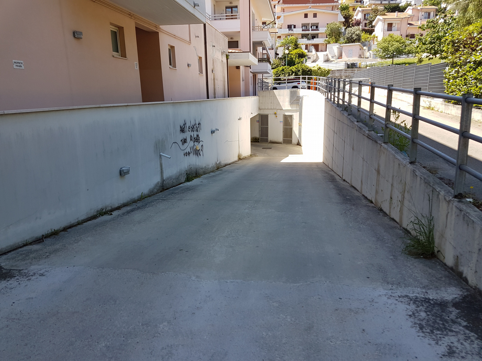 immobile garage all'asta in VIA DI SOTTO, 135/20 - 65125 Pescara (PE) - 2