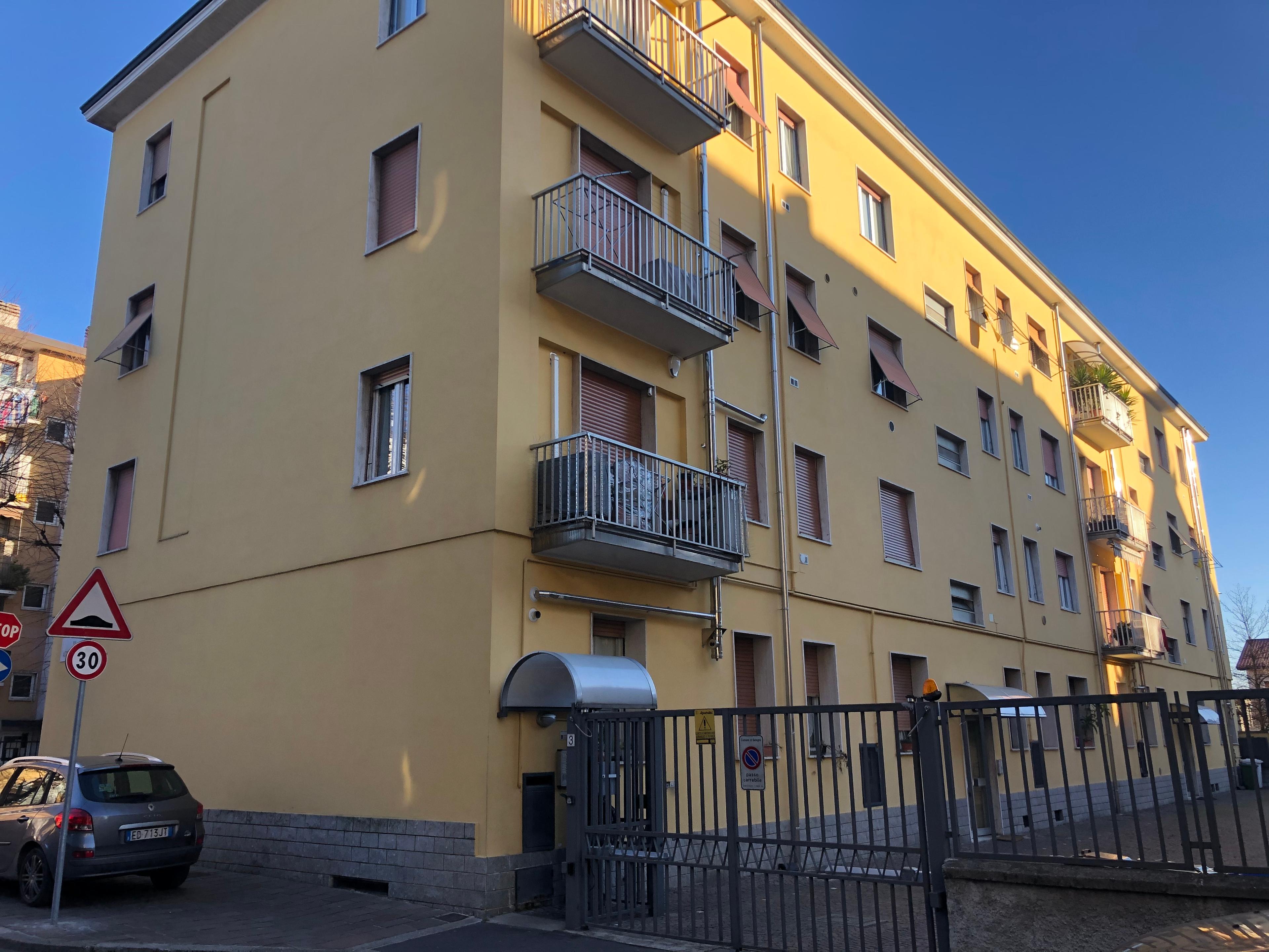 immobile appartamento all'asta in Via Achille Grandi 3 - 20038 Seregno (MB) - 5