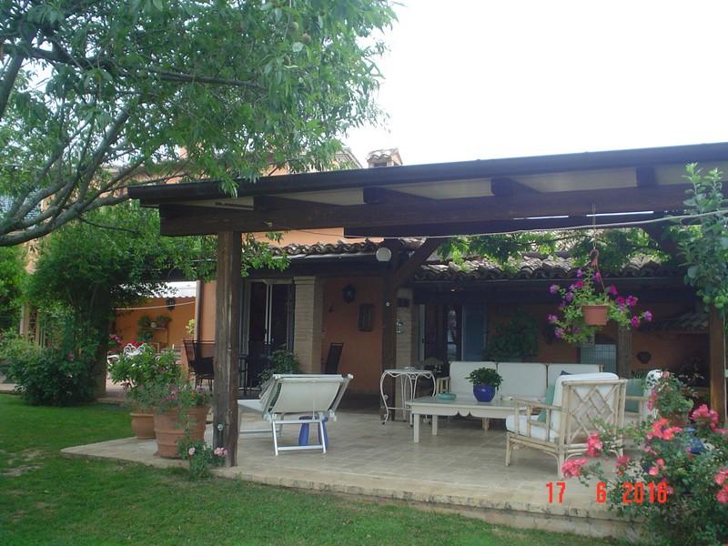 immobile villa all'asta in FRAZIONE VILLA ROMITA - 64100 Teramo (TE) - 2