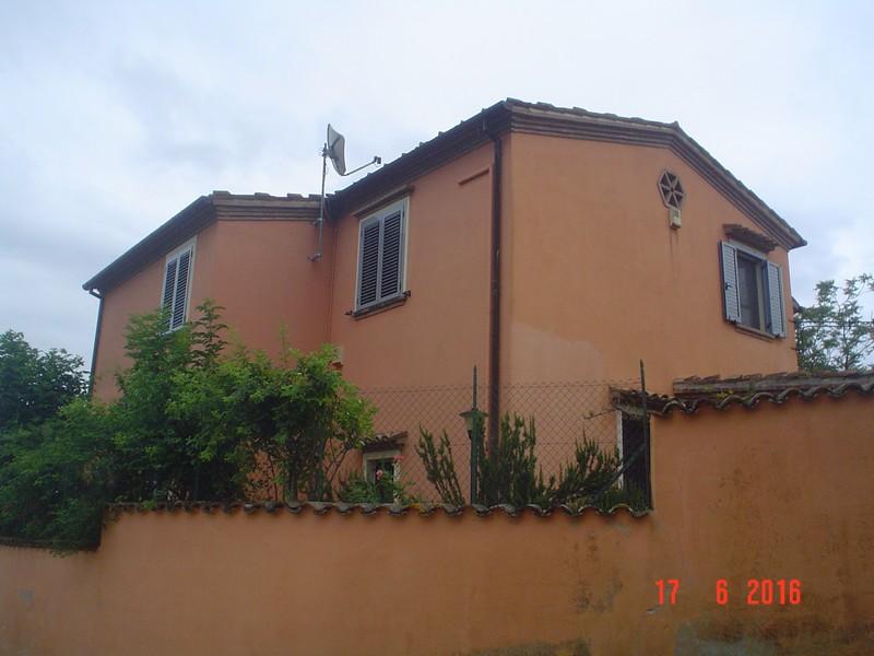 immobile villa all'asta in FRAZIONE VILLA ROMITA - 64100 Teramo (TE) - 4