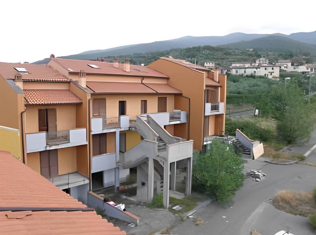 immobile ABITAZIONI IN ASTA CON CANTINE E BOX, VIA G.SOTTILI, REGGELLO (FI) - 2