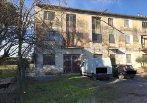 immobile magazzino all'asta in Via Camporcioni - 51010 Massa e Cozzile (PT) - 1