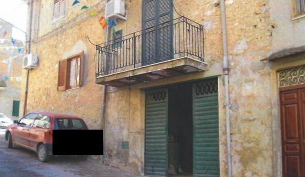 immobile appartamento all'asta in Via Purgatorio angolo Via 15 Maggio Mazzarino (CL) - 1