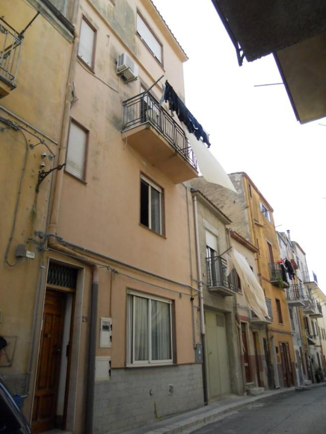 immobile appartamento all'asta in via Vincenzo Bellini 25/29 - 90025 Lercara Friddi (PA) - 1