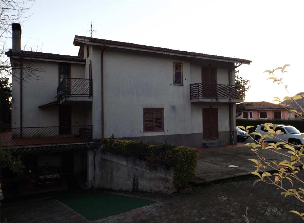 immobile villa all'asta in VIA SAN PASQUALE SNC - 03043 Cassino (FR) - 1