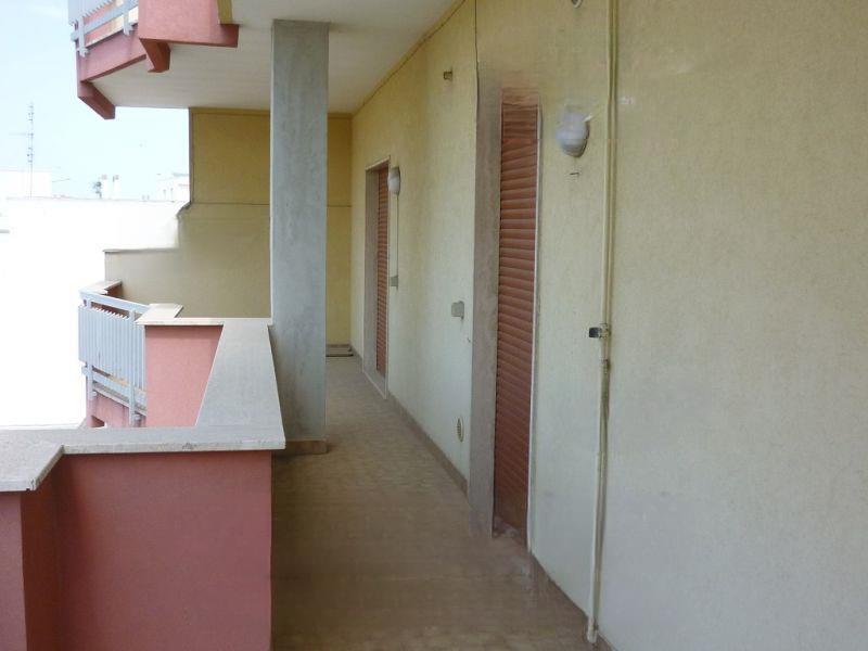 immobile appartamento all'asta in Via Noicattaro n 144/D - 70018 Rutigliano (BA) - 1
