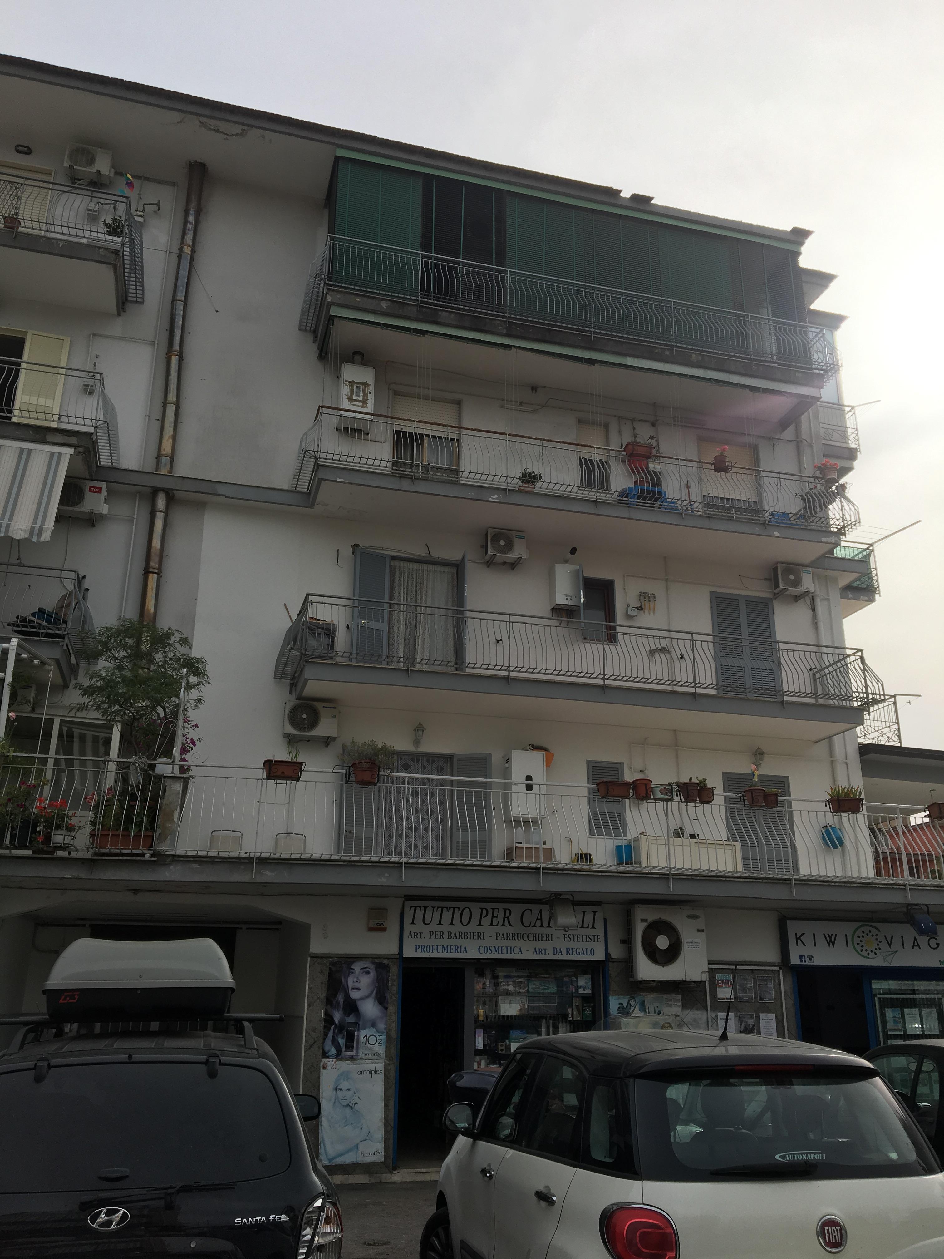 immobile appartamento all'asta in Via Catena n 69 - 80126 Napoli (NA) - 3