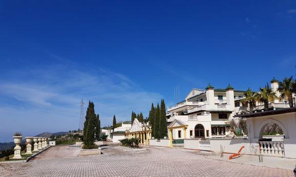 immobile VILLA LUSSUOSA ALL'ASTA IN LOCALITÀ CAMPANARO, ITRI (LT) - 1