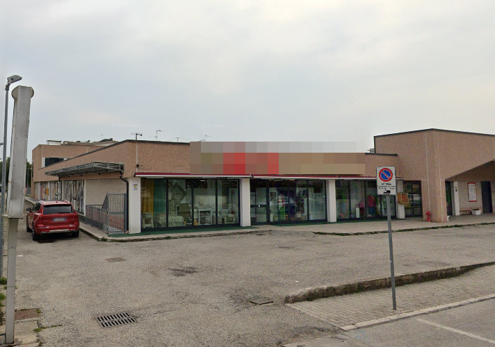 immobile attivita commerciale all'asta in Via Musone 41/Via Velino 18F - Loc Porto d'Ascoli San Benedetto del Tronto (AP) - 1