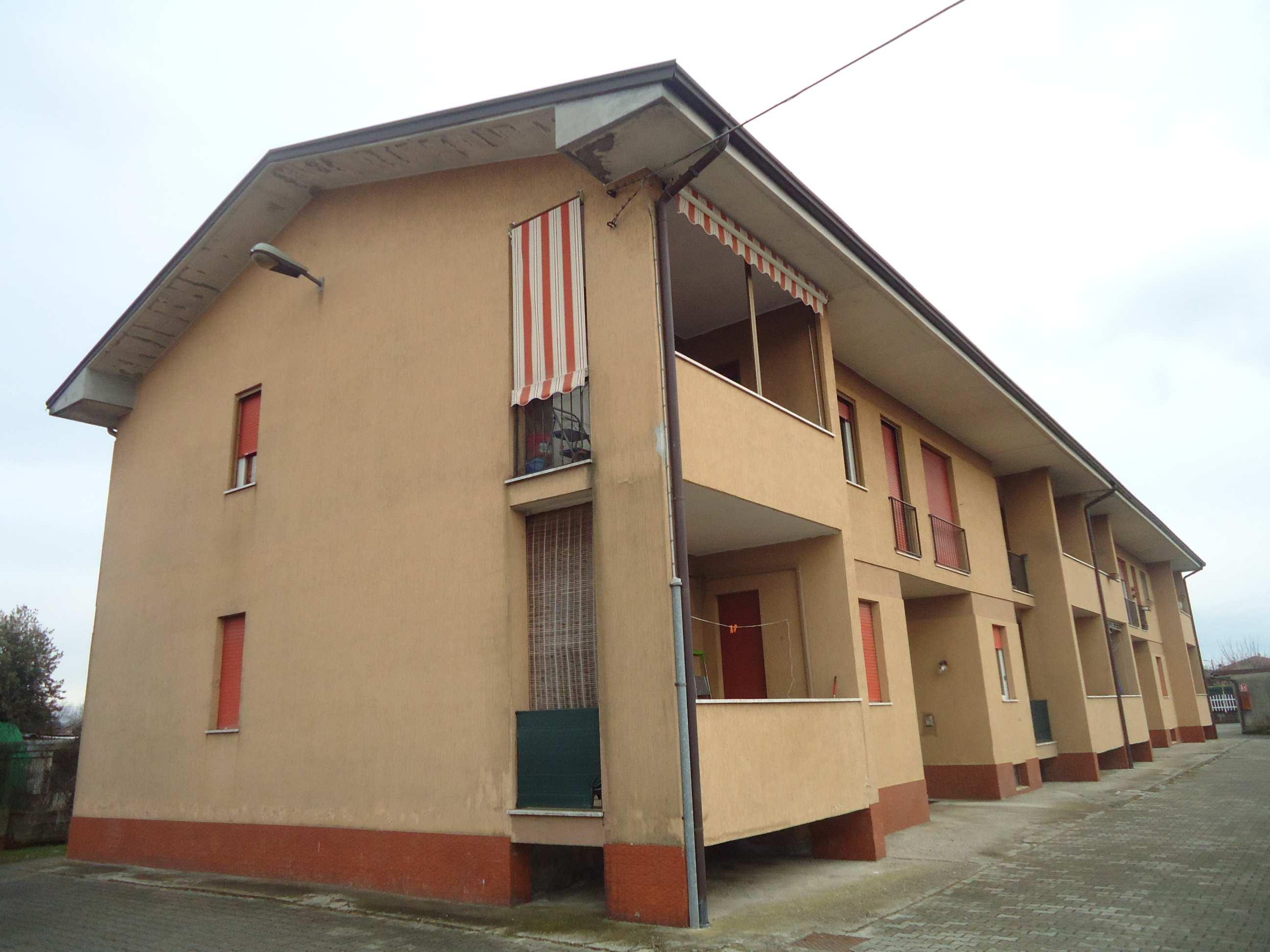 immobile hotel - albergo all'asta in Strada privata Coggiola n 2 Novara (NO) - 1