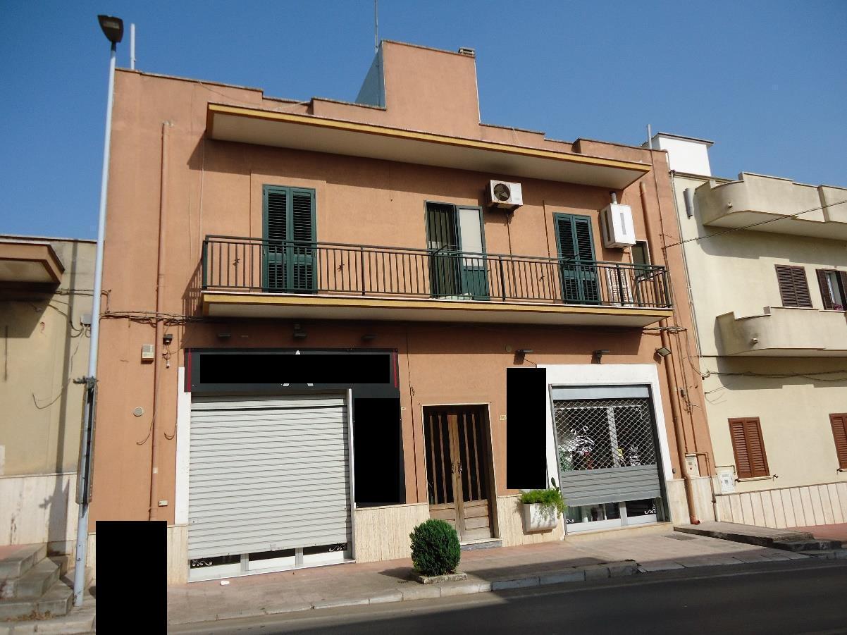 immobile attivita commerciale all'asta in Via CEGLIE MESSAPICA 108 - 72029 Villa Castelli (BR) - 1