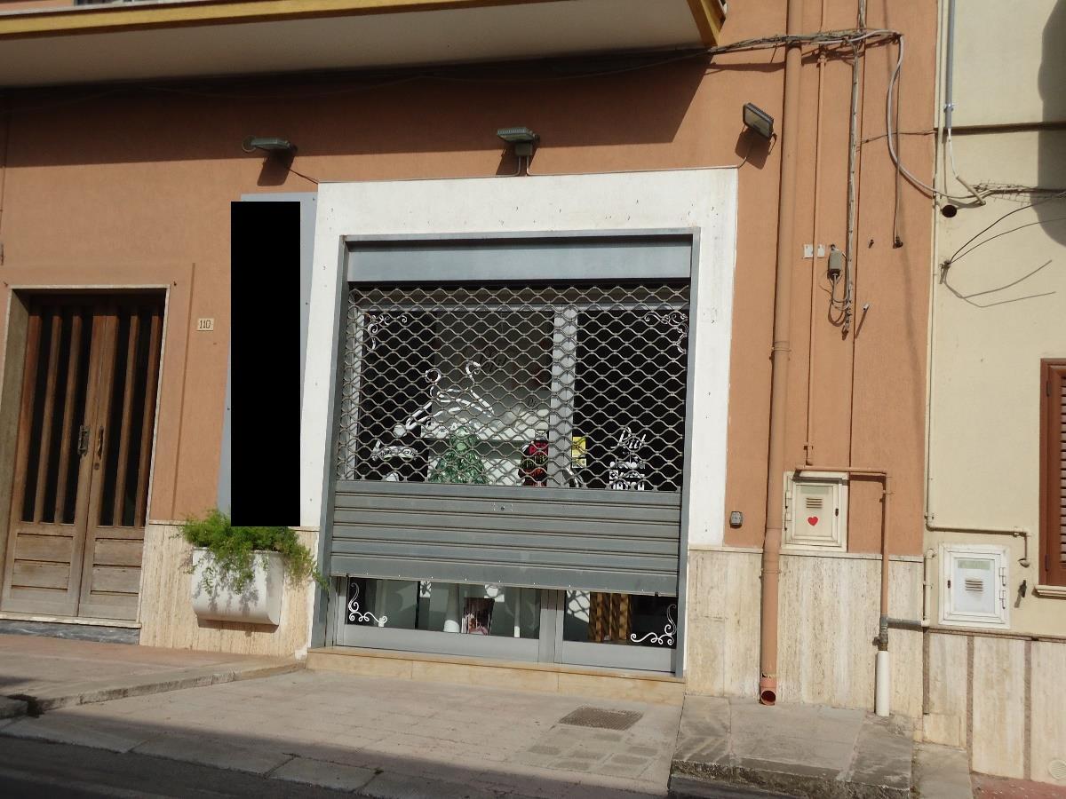 immobile attivita commerciale all'asta in Via CEGLIE MESSAPICA 108 - 72029 Villa Castelli (BR) - 2