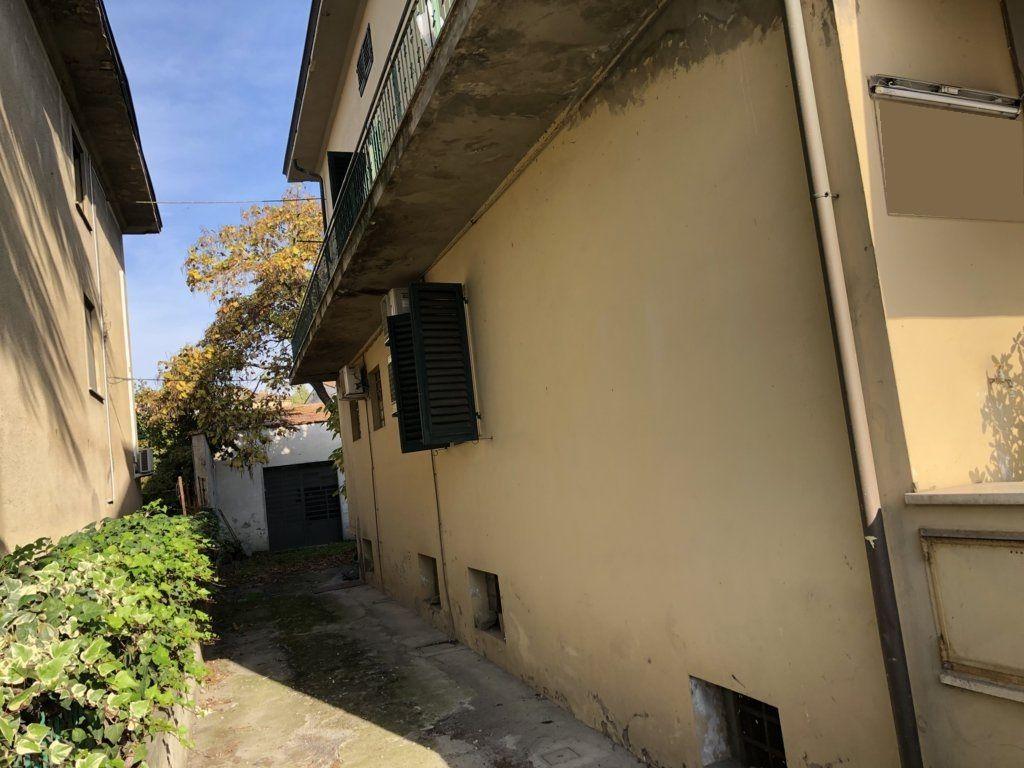 immobile negozio all'asta in Via Ardengo Soffici, 42 - 59016 Poggio a Caiano (PO) - 2