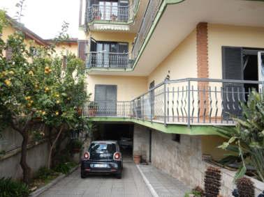 immobile appartamento all'asta in Via Alcide De Gasperi n 64 - 80010 Quarto (NA) - 1