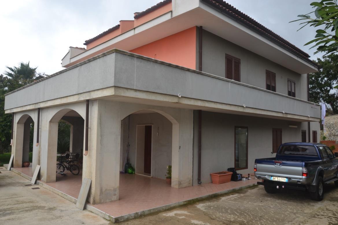 immobile villa all'asta in contrada Porticaletto snc - 96010 Palazzolo Acreide (SR) - 1
