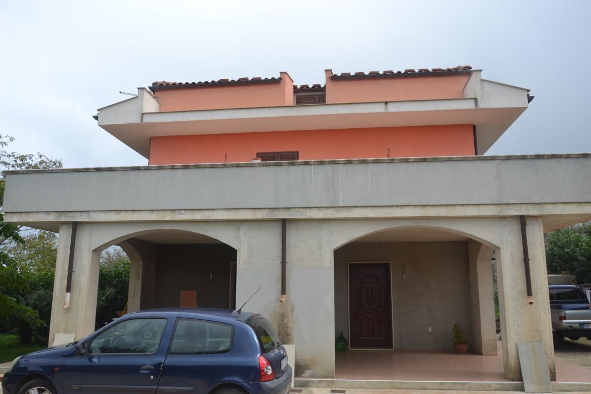 immobile villa all'asta in contrada Porticaletto snc - 96010 Palazzolo Acreide (SR) - 2