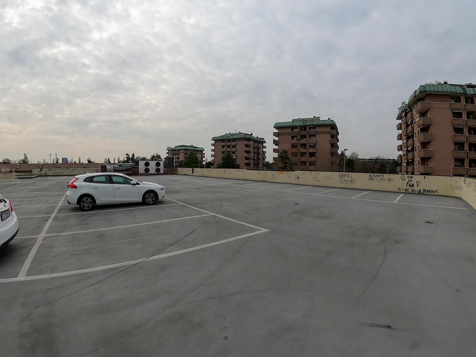 immobile posto auto all'asta in Fraz Mazzo, Galleria M K Gandhi n 32/4 Rho (MI) - 5