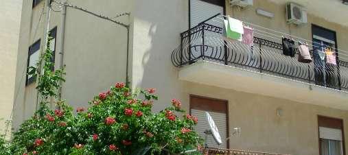 immobile appartamento all'asta in Via delle Fucsie (già via delle Primule) - 92100 Agrigento (AG) - 2